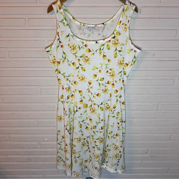Microstar White Floral Flowy Swing Sun Mini Dress, Women’s Size Large - Picture 1 of 9